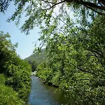 Semesterbostad House With Large Garden Right Next To The River Žrnovnica